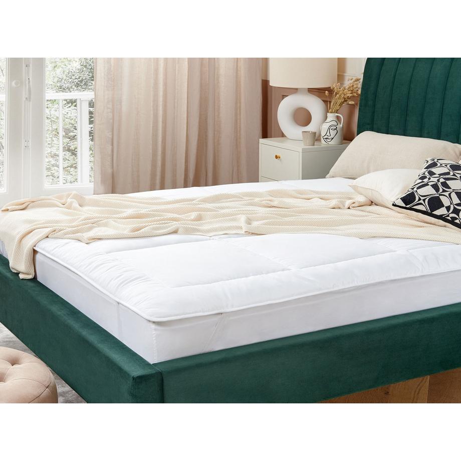 Beliani Protège-matelas en polyester en Microfibre  AIZKORRI  