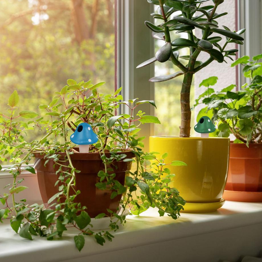 B2X  Champignons colorés en forme de cônes en argile, 4 pièces 