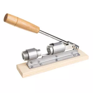 Nussknacker mit Ständer
