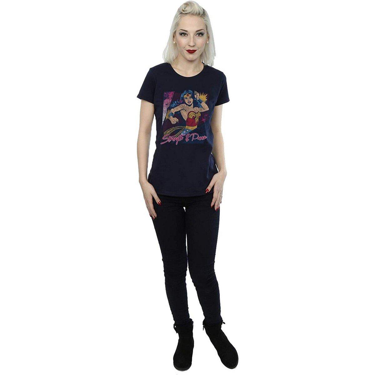 Wonder Woman  Tshirt STRENGTH AND POWER 