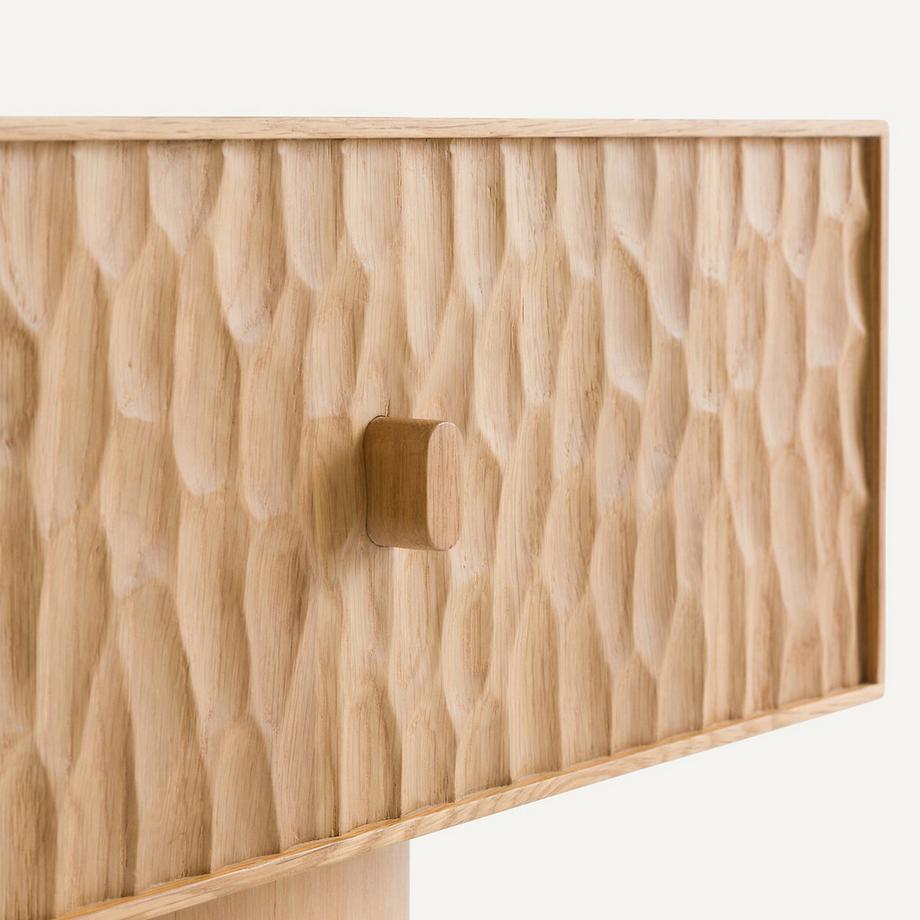 AM.PM Nachttisch aus massiver Eiche und Eichenfurnier  