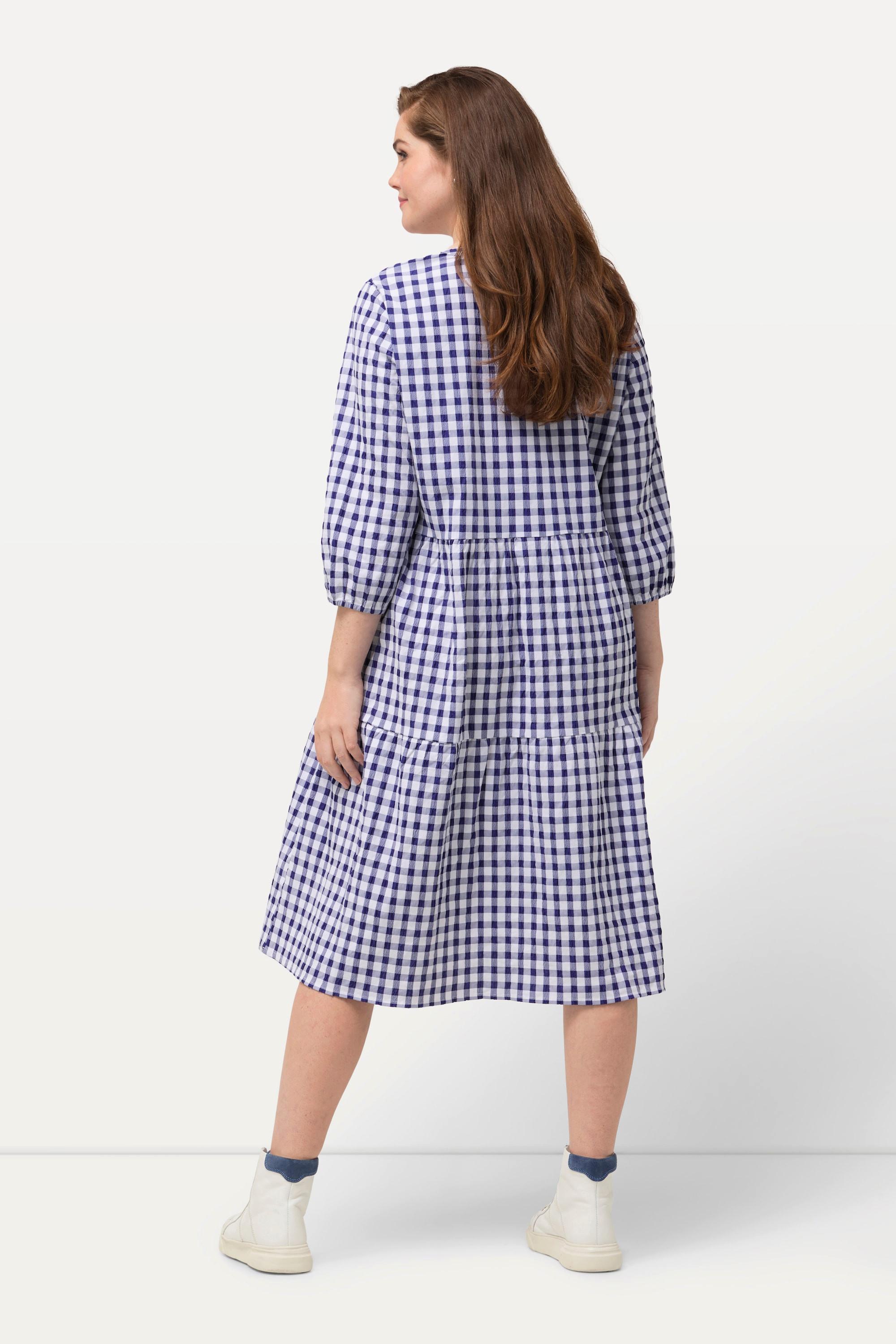 Ulla Popken  Robe midi esprit tunique, tissu gaufré. Décolleté en V et manches 3/4. 