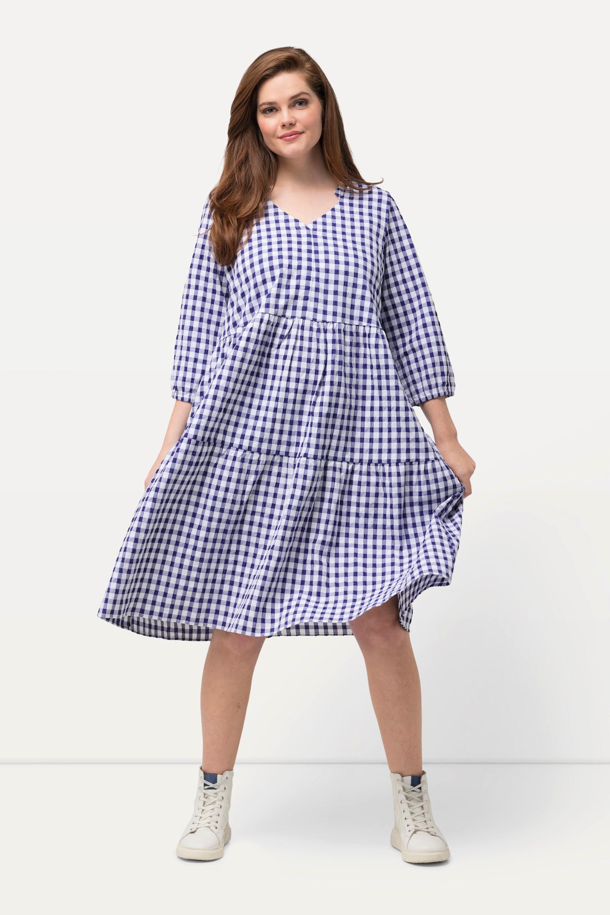 Ulla Popken  Robe midi esprit tunique, tissu gaufré. Décolleté en V et manches 3/4. 