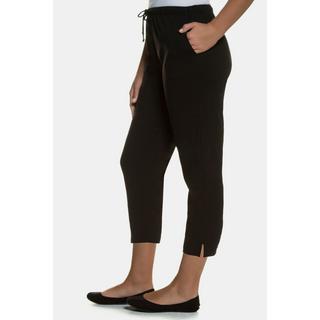 Ulla Popken  Pantaloni a 7/8 dal taglio aderente con cintura elastica classico nero 