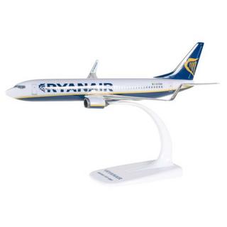 Herpa  Snap-Fit Flugzeugmodell Ryanair Boeing B737-800 (1:200) 
