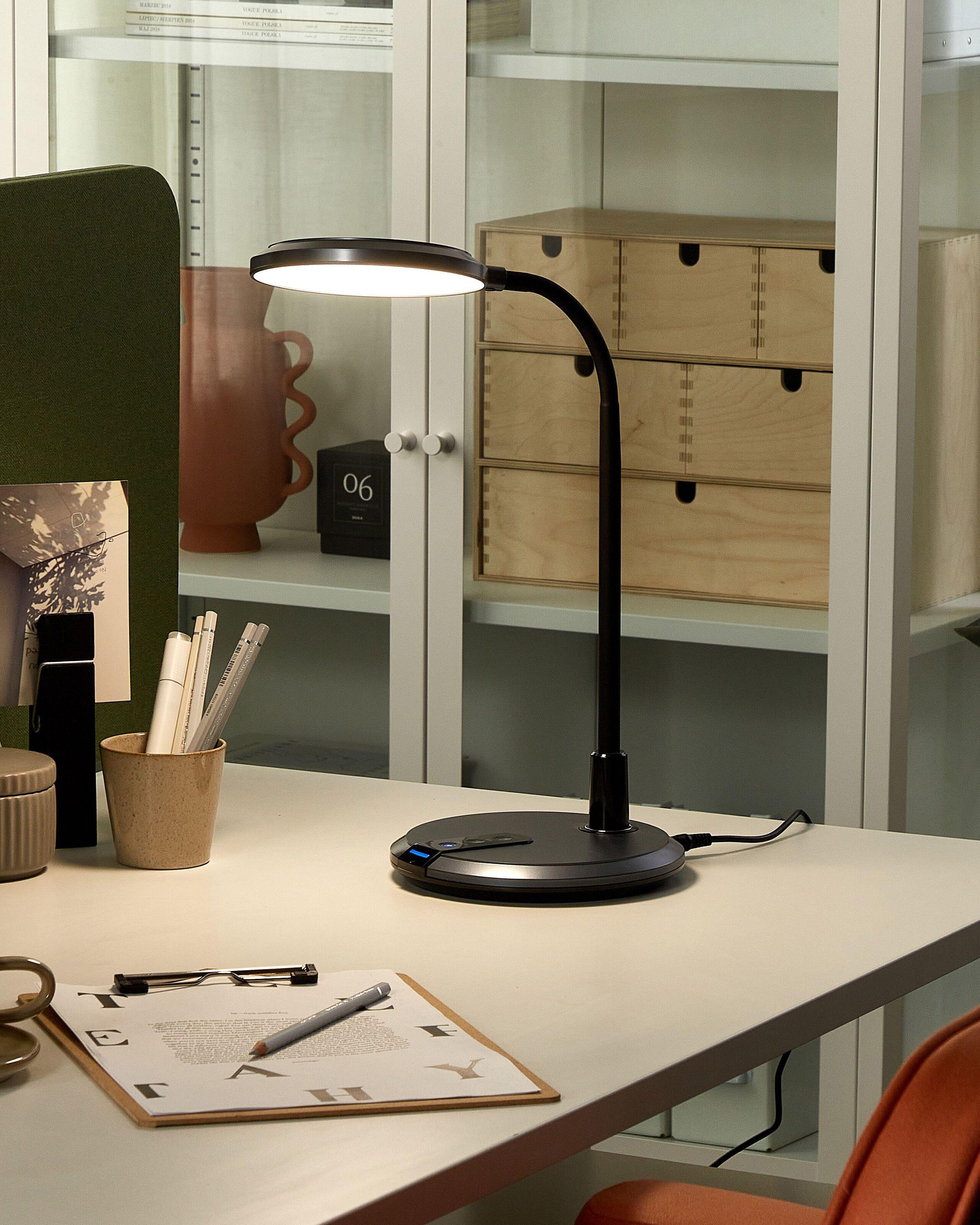 Beliani Lampe de bureau en Matière synthétique Moderne COLUMBA  