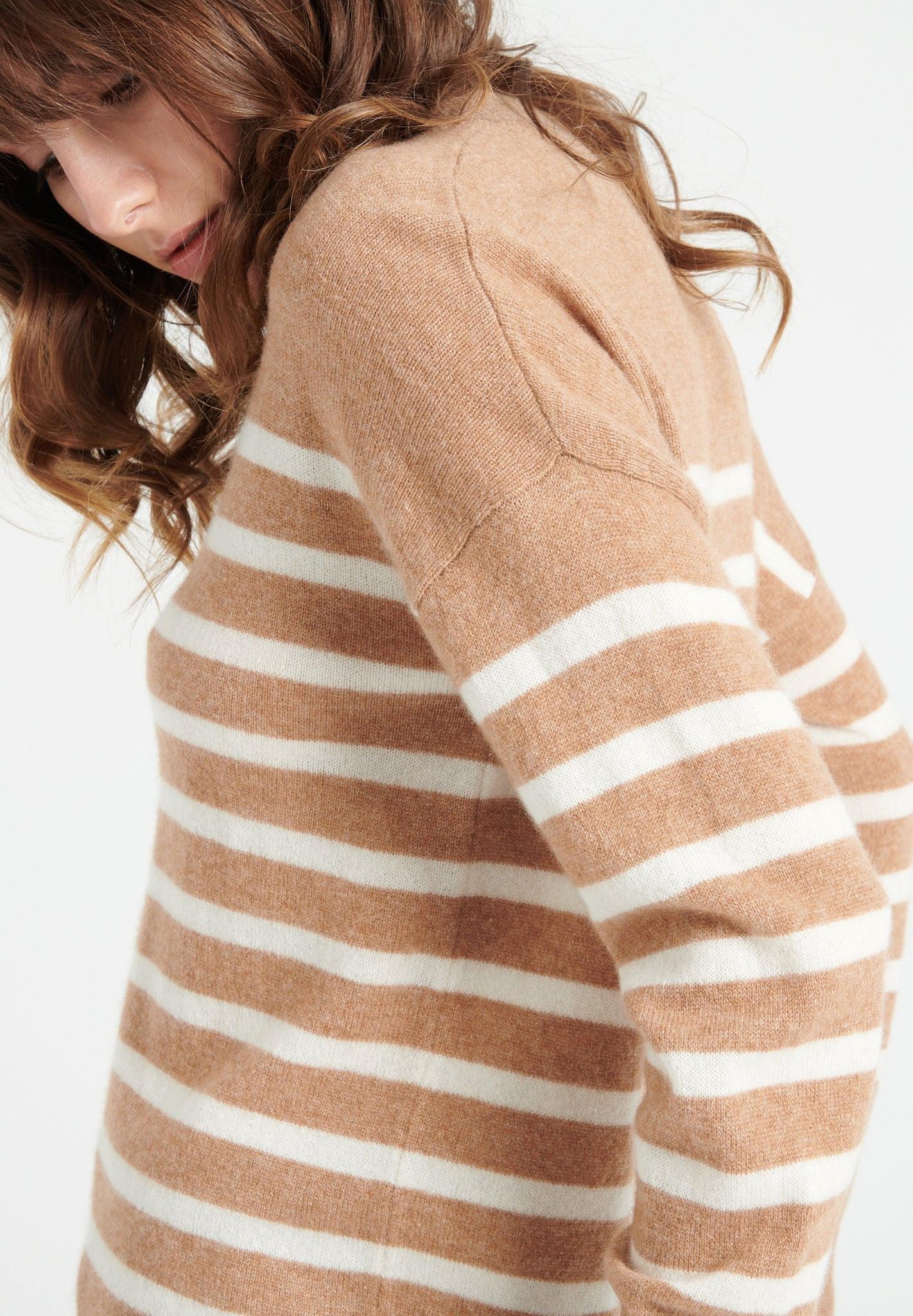 Studio Cashmere8  LILLY 24 Maglia a righe con collo rotondo - 100% cashmere 