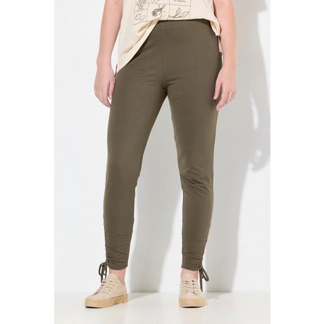 Ulla Popken  Legging en coton bio. Taille élastique et bas de jambe avec fronces. 