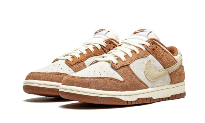 NIKE  Dunk Low Medium Curry 