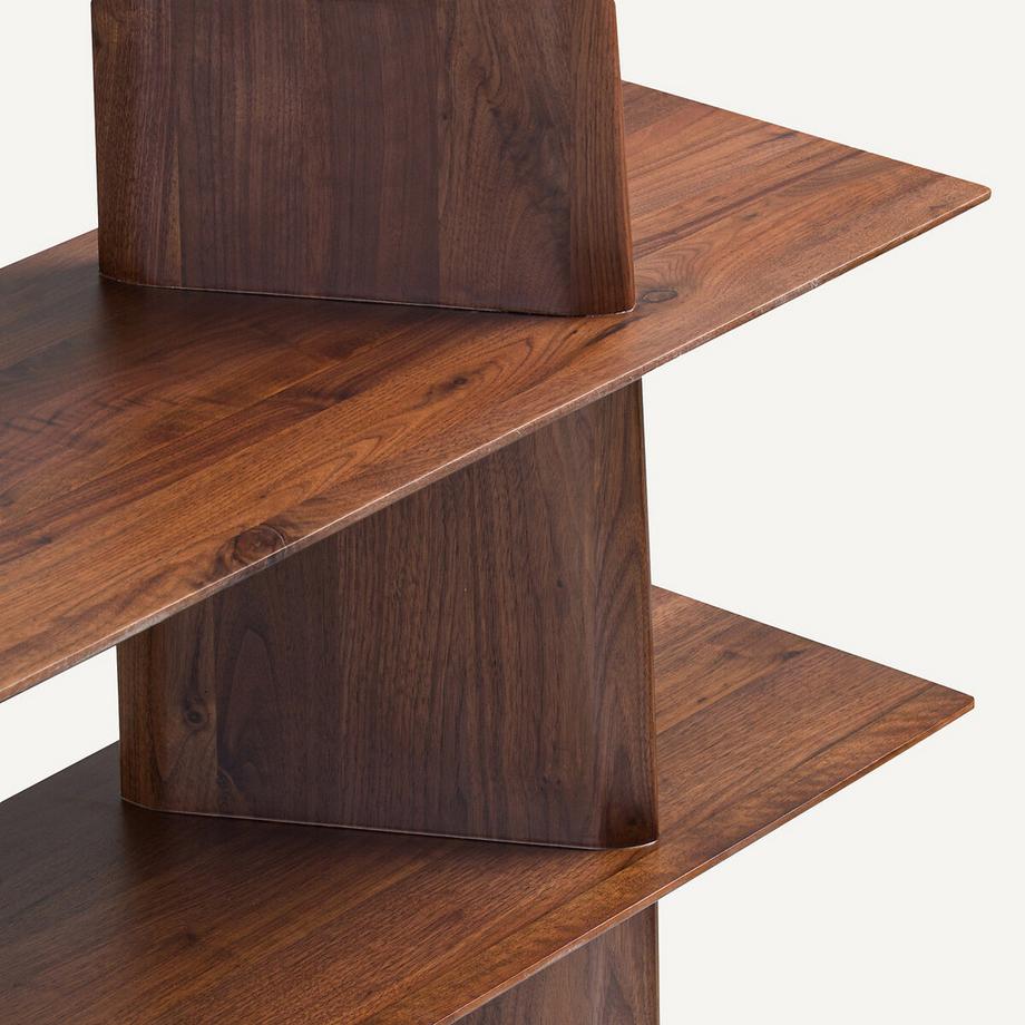 AM.PM  Bibliothèque en noyer massif 