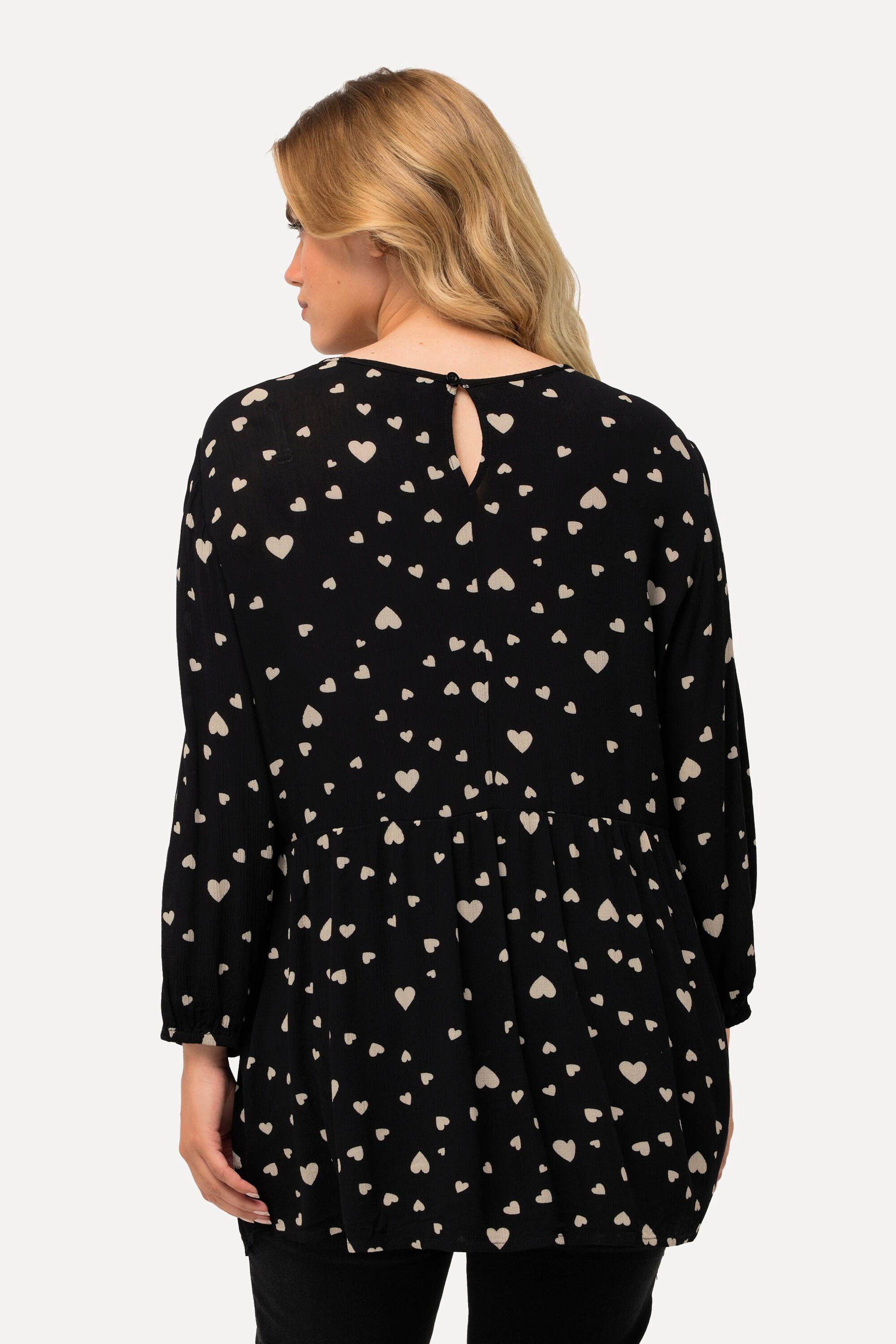 Ulla Popken  Blouse smockée, motif cœurs. Silhouette en A, Décolleté rond et manches courtes. 