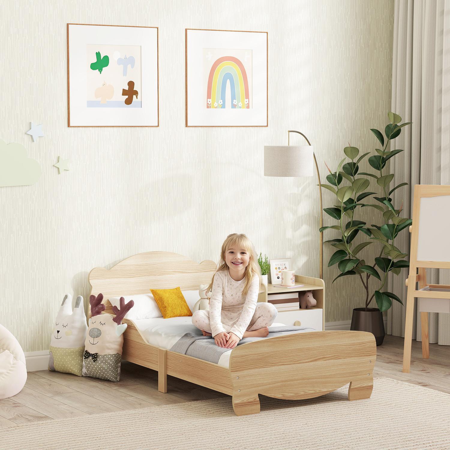 Northio Lit enfant 143,5 x 80 cm, lit maison en bois massif, lit d'adolescent avec protection contre les chutes, lit de jeu pouvant supporter jusqu'à 80 kg, lit simple avec motif ours pour chambre d'enfant, bois naturel  