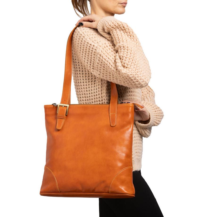 Gave Lux Borsa a tracolla  