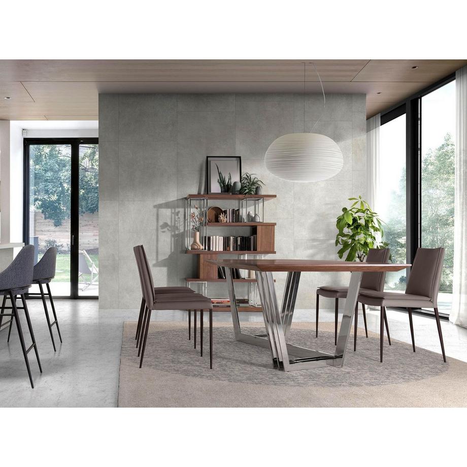 ANGEL CERDA Table à manger baril ovale noyer et acier chromé  