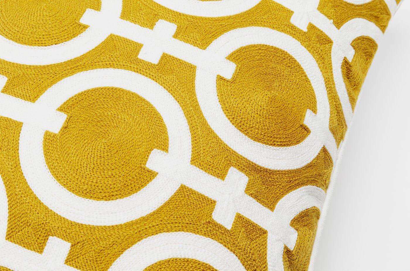 KARE Design KISS Cuscino a catena 50x50  