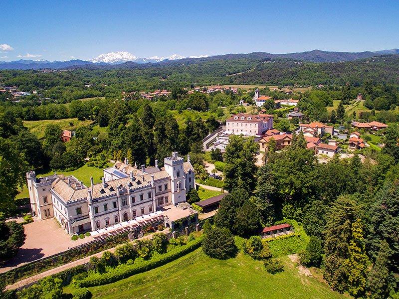 Smartbox  Luxusaufenthalt im Piemont: 2 Übernachtungen mit Frühstück im 5* Castello dal Pozzo - Geschenkbox 