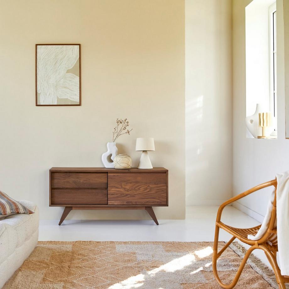 Tikamoon Meuble TV en noyer massif 130 cm Esmée  