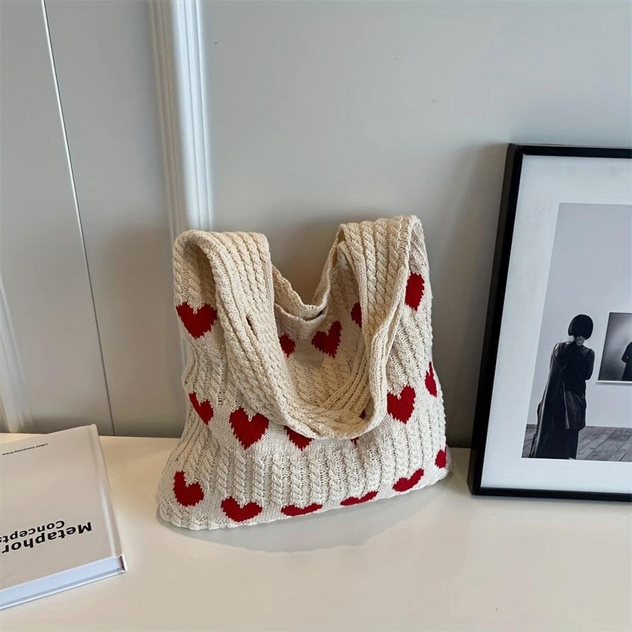 Only-bags.store Gestrickte Hobo-Tasche mit Herzmuster  