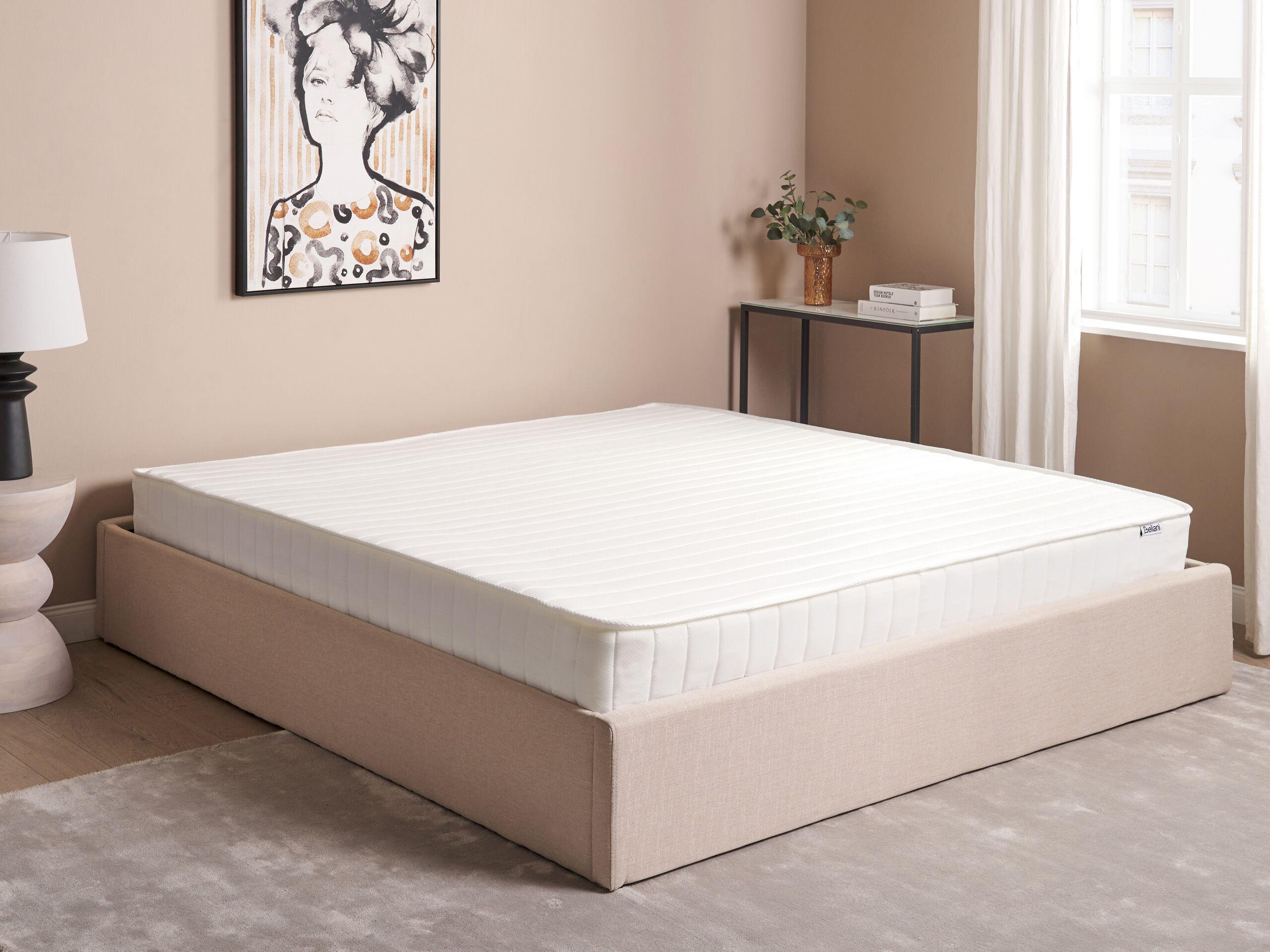 Beliani Matelas à ressorts ensachés en mousse à mémoire de forme en Ressorts ensachés DELIGHTFUL - Dur  