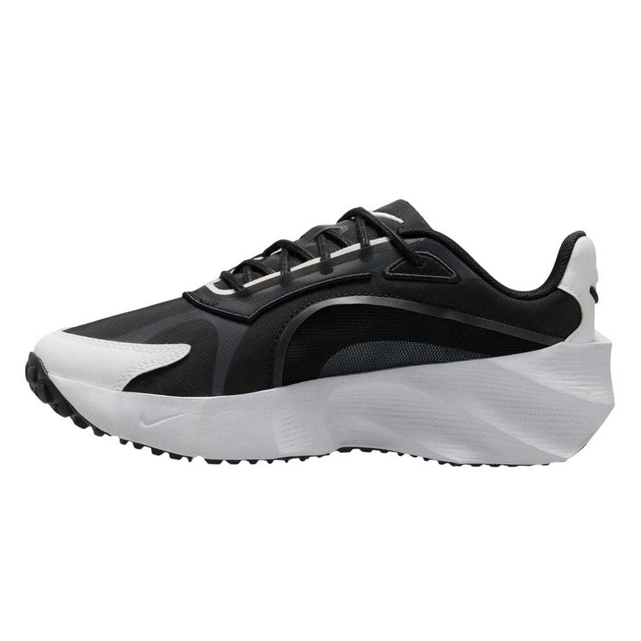 NIKE Baskets Aura Edge Maille  