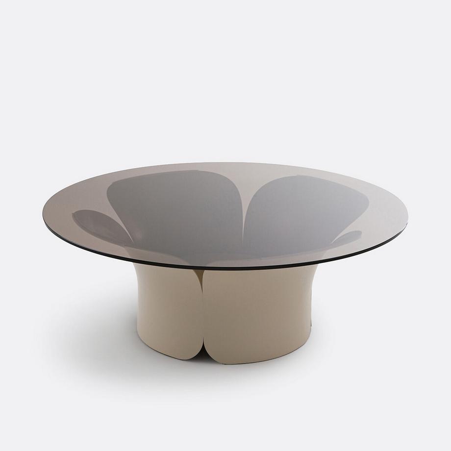 Couchtisch Tessen in Tulpenform