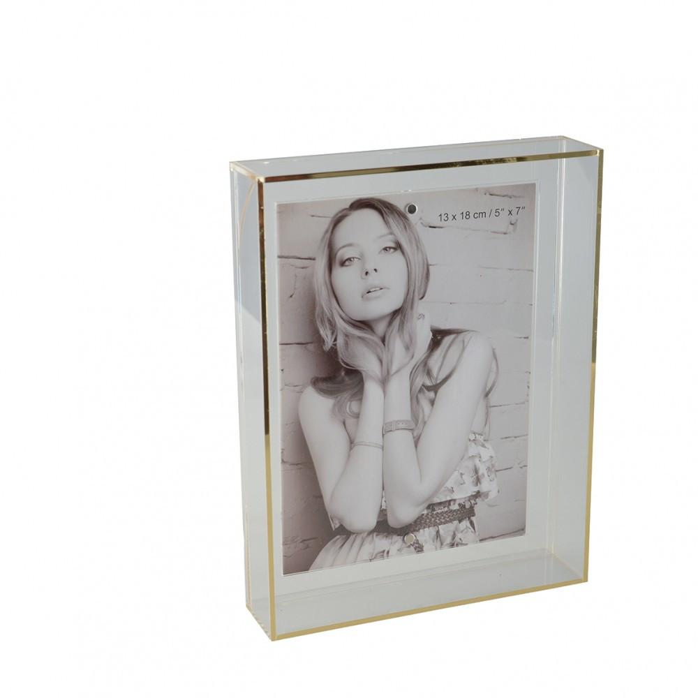 Image of Acrylrahmen mit goldenem rand für foto 13x18cm Acrylrahmen mit goldenem rand für foto 13x18cm