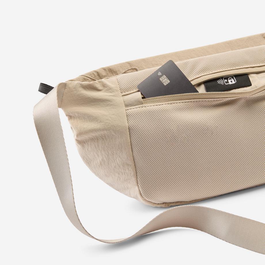 DECATHLON  Borsa a tracolla XXL - 5 l 