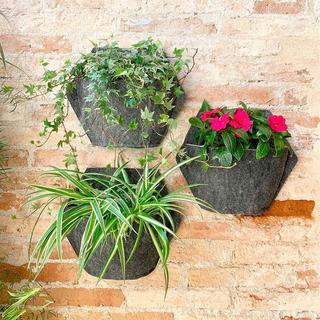 CitySens 3 Pack Wall Planters ; jardinière blanche ; couverture textile grise  