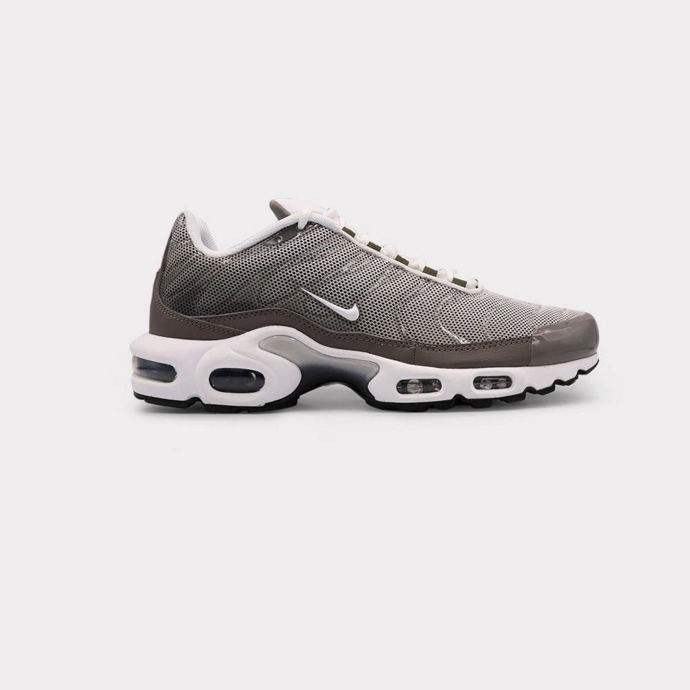 Image of Nike Air Max Plus - Flat Pewter Herren Grau 42.5