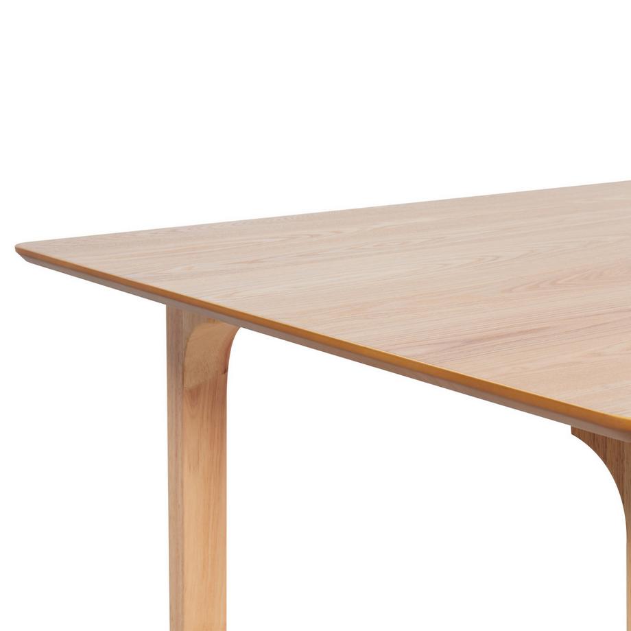 Beliani Table de repas en MDF Traditionnel DELMAS  