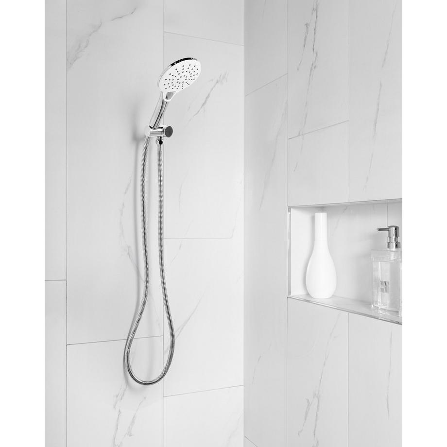 Beliani Kit de pommeau de douche avec tuyau flexible en ABS (matière synthétique durable) Traditionnel IQUIRA  