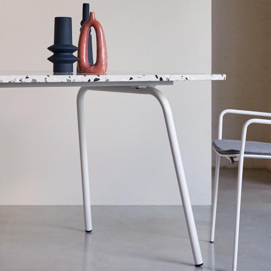 Tikamoon Rechteckiger Tisch Premium-Terrazzo und Metall 4–6 Pers. Elio  