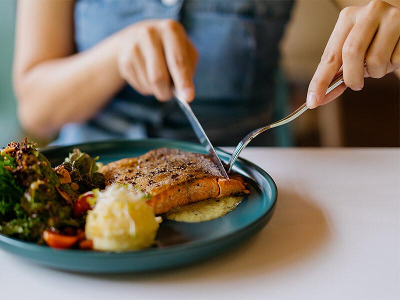 Smartbox  1 raffinata cena gourmet per una mamma che ama la buona tavola - Cofanetto regalo 