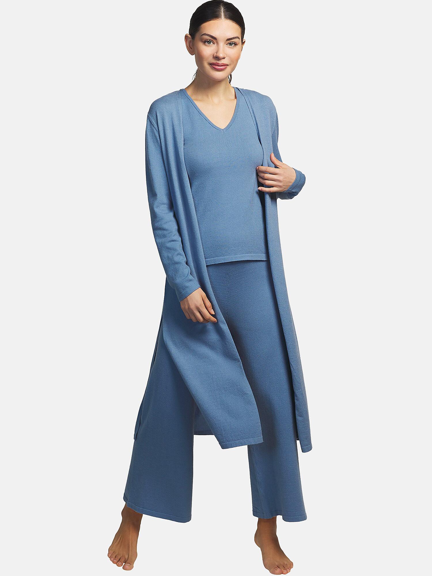 Image of Dreiteiliges Outfit Entspannung Und Interieur Pyjama Hose Top Jacke Tricot Unisex Blau S