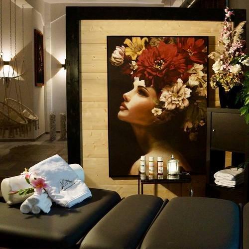 Image of Übernachtung Im Luxus Private Spa Royal, Wochentags (für 2 Personen) Unisex