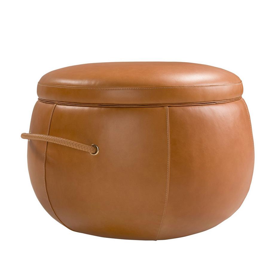ANGEL CERDA  Pouf en cuir camel 