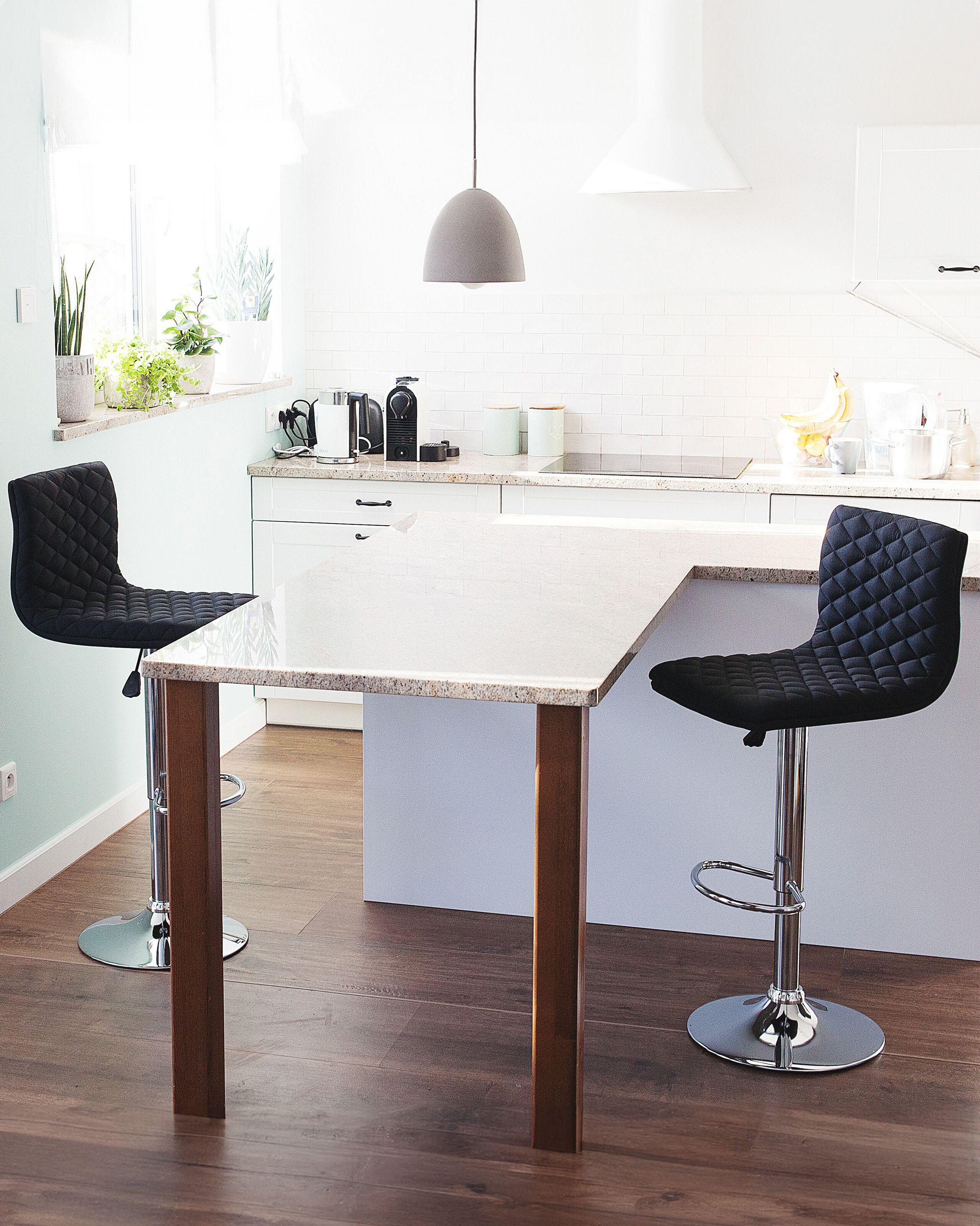 Beliani Lot de 2 chaises de bar en Tissu Traditionnel ORLANDO  