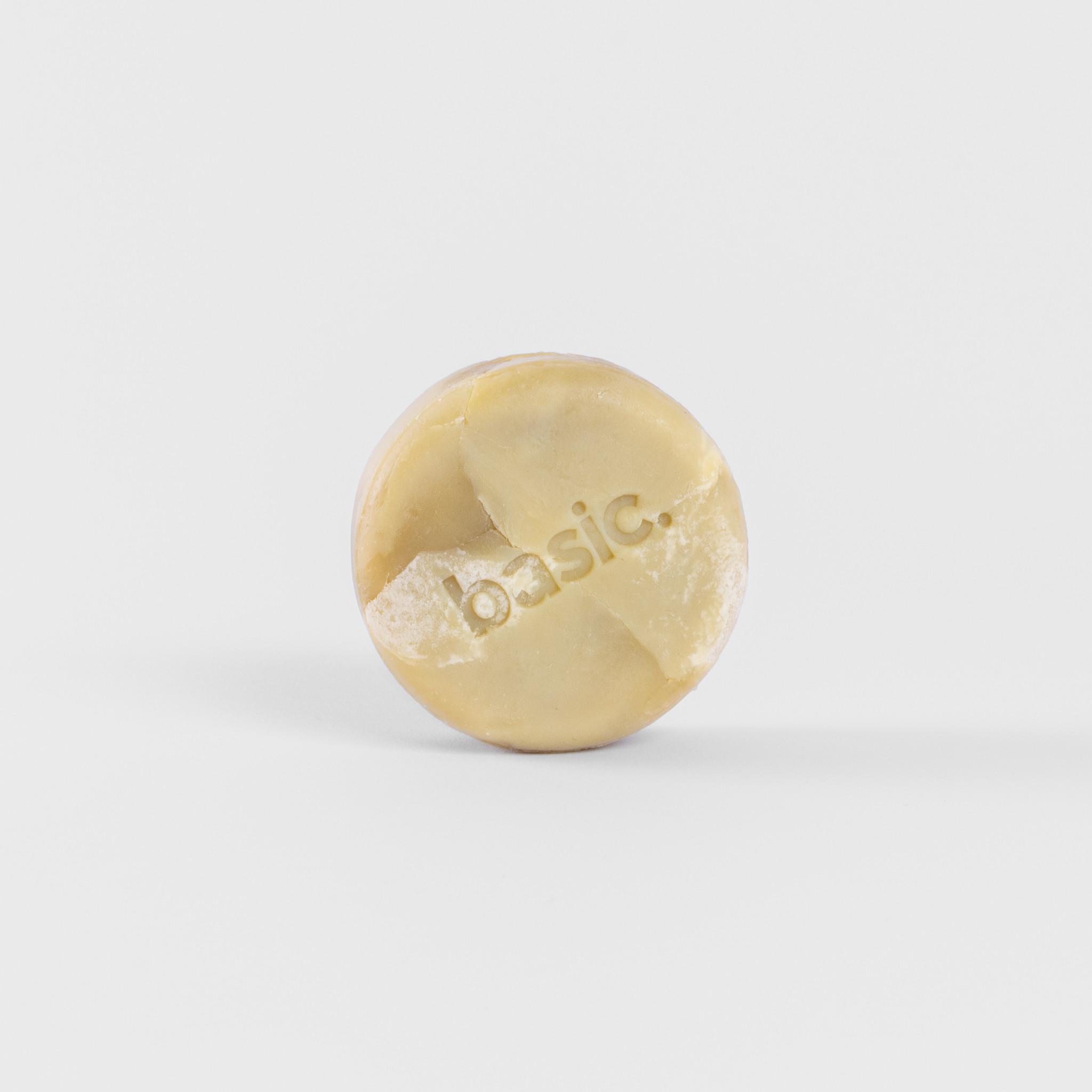 basic.  Bubbly by Nature, savon corporel à base d'huile de baie de laurier 