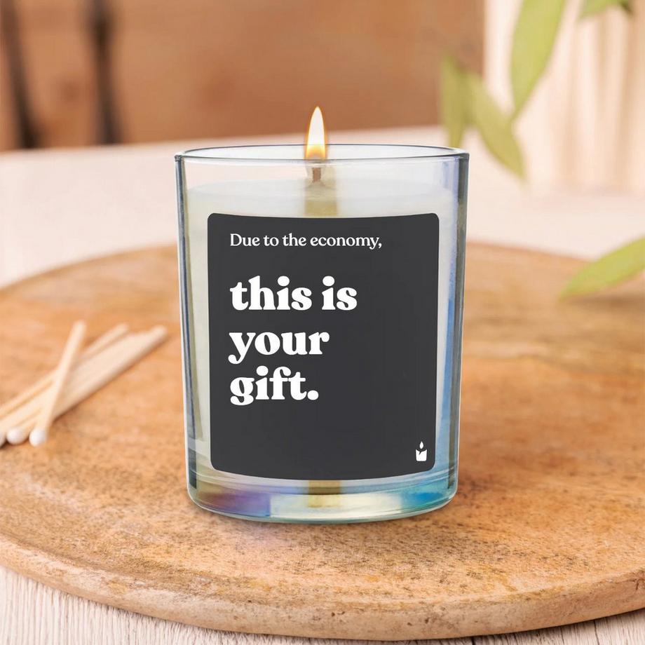 CandleHand Duftkerze Flowery Due to the economy, this is your gift.  