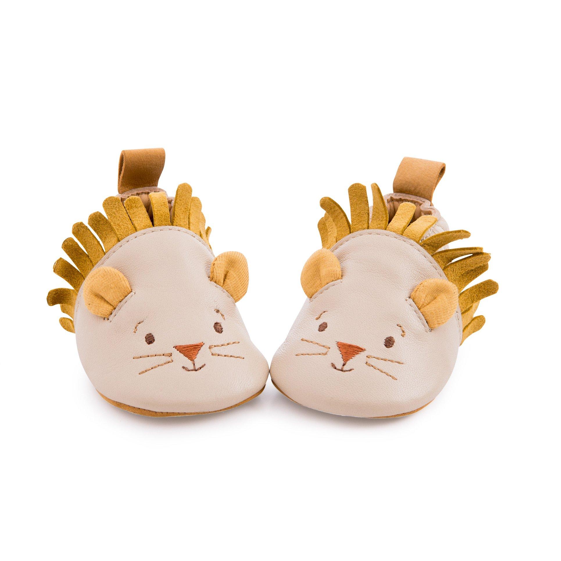 Moulin Roty  Chaussons cuir lion beige 0/6 m, Sous mon baobab, Moulin Roty 