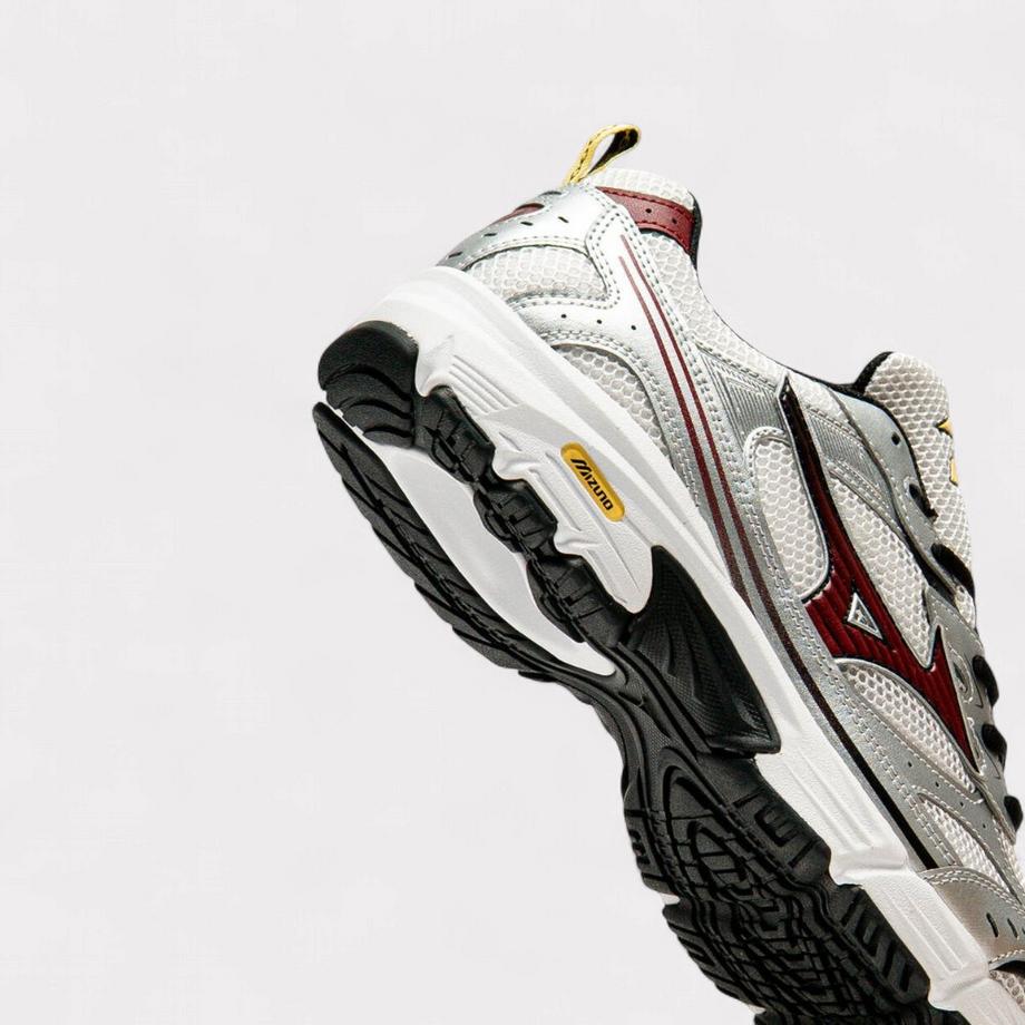 MIZUNO MXR Sport Syrah Sneakers  
