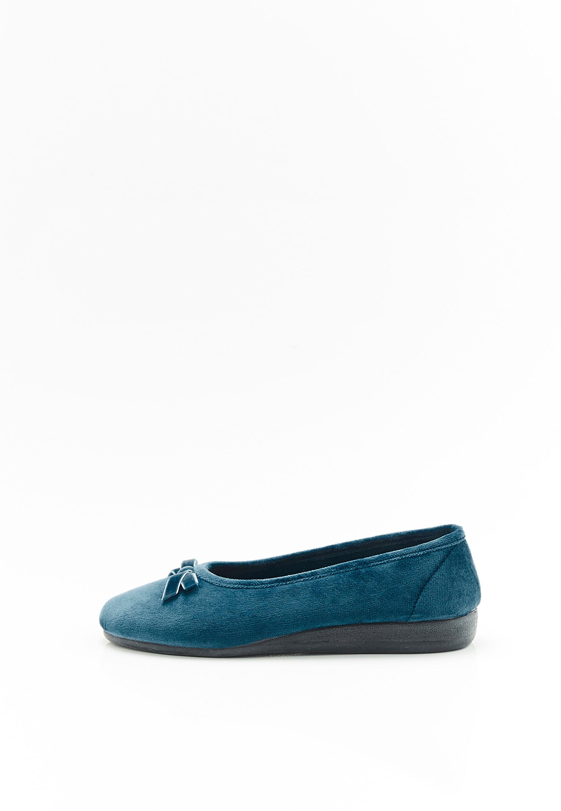 Damart  Ballerines aspect velours. 