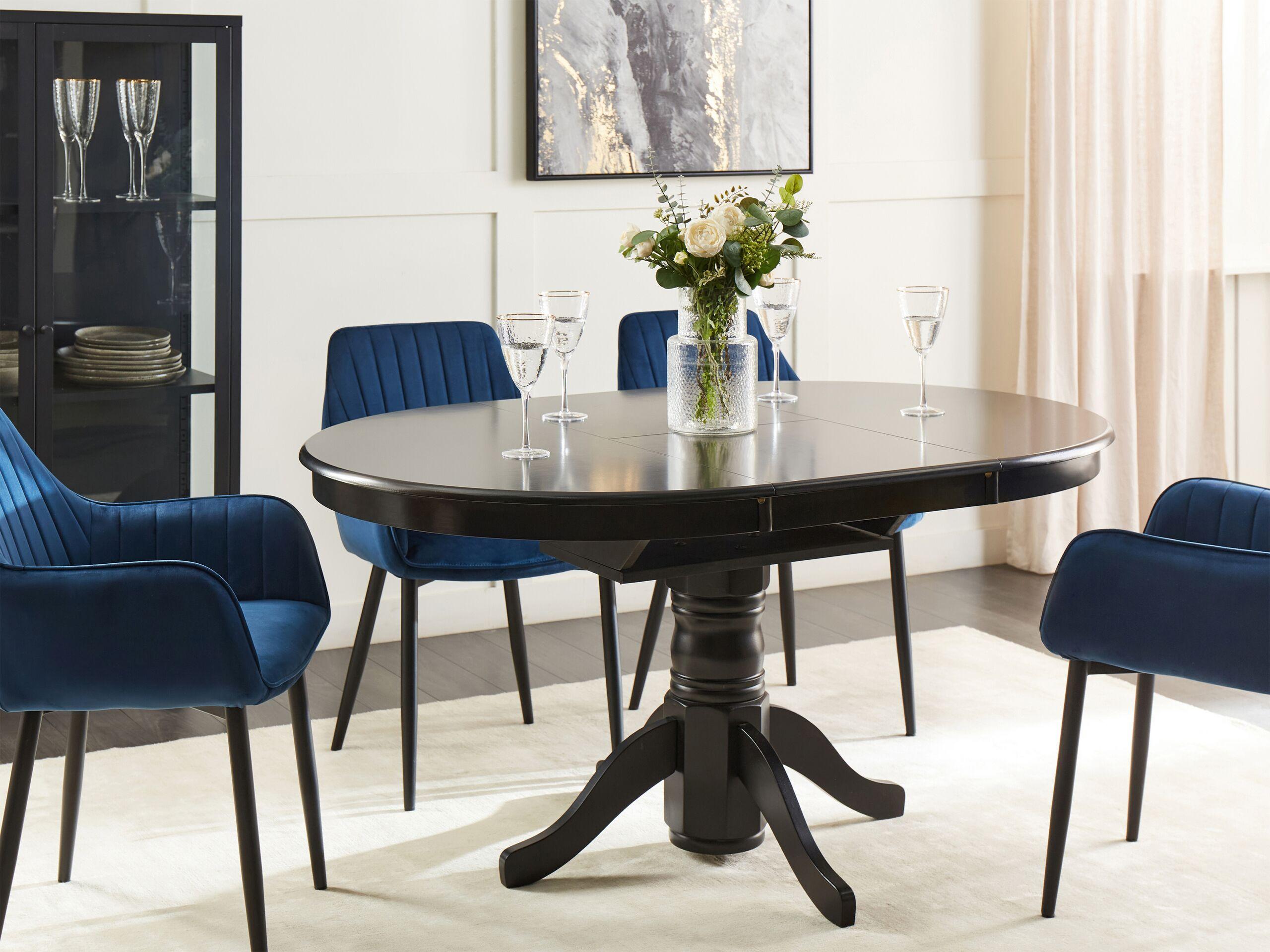 Beliani Table de repas en MDF Scandinave AKRON  