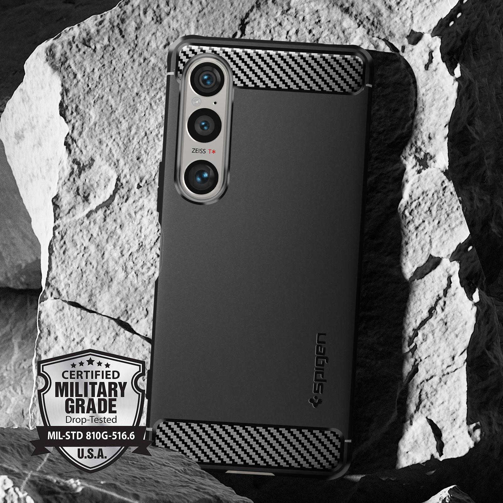 spigen  Cover Spigen Xperia 1 VI nera carbonio 