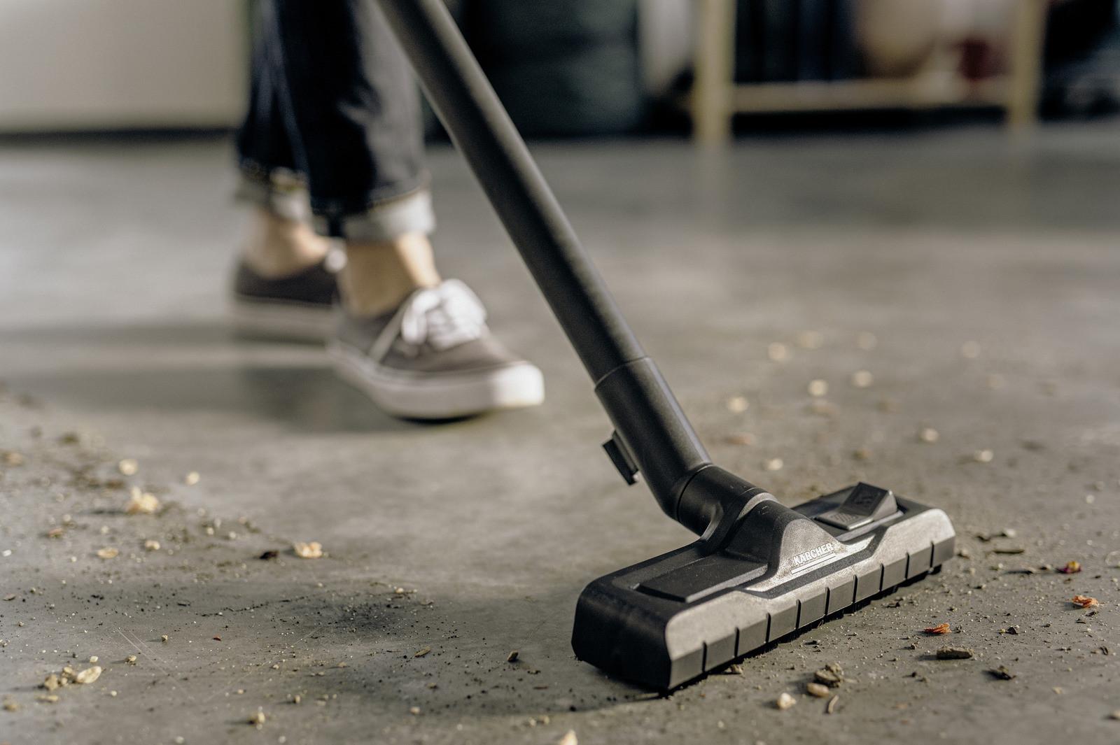 KÄRCHER Kärcher WD 5 V-25/6/22 RENOVATION 25 L Aspiratore a cilindro Secco e bagnato 1100 W Senza sacchetto  