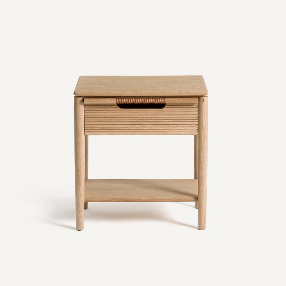 AM.PM Nachttisch aus massiver Eiche  