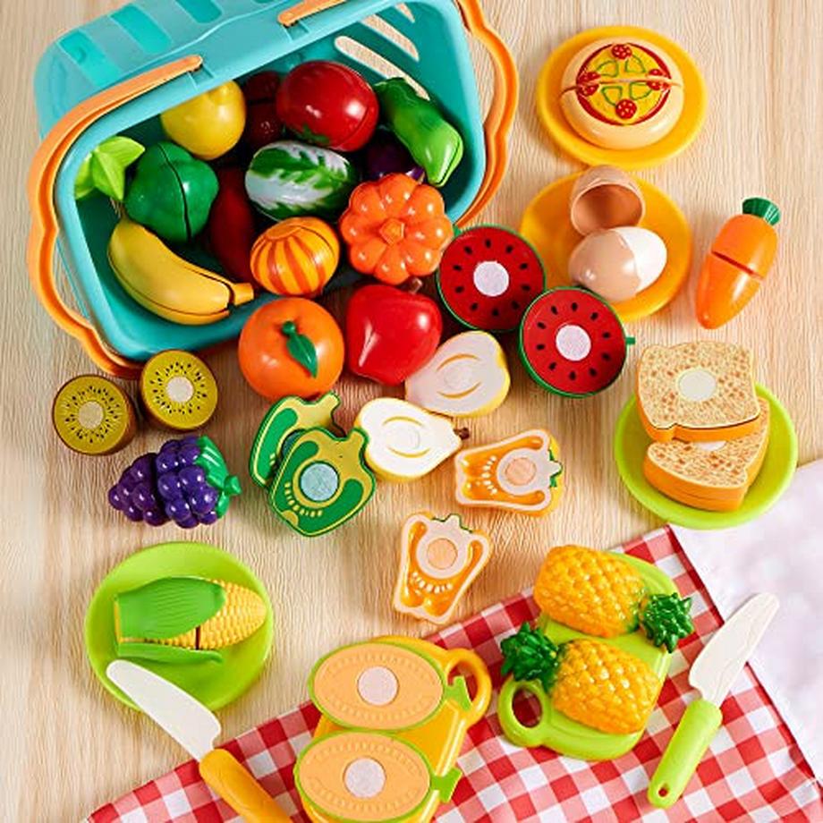 Activity-board  Jouets de cuisine pour les tout-petits, la fausse nourriture comprend des fruits et légumes en plastique, un panier de rangement, des mini-plats et un couteau cadeaux pour les tout-petits 