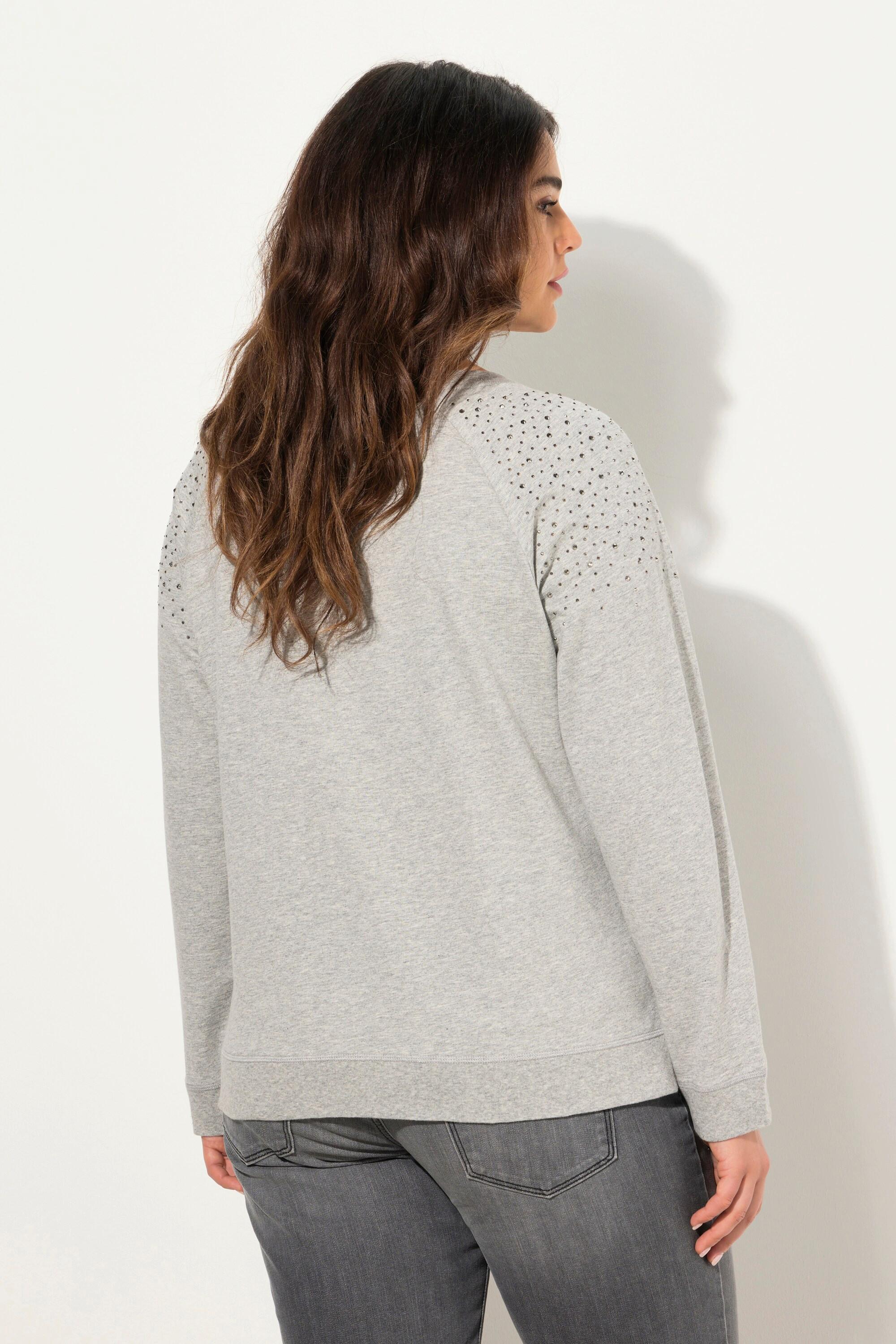 Ulla Popken  Sweat-shirt oversize, col rond et manches longues. Rivets fantaisie. 