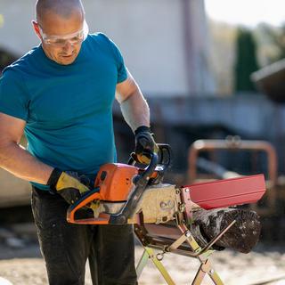 B2X Supporto per sega con supporto per motosega  