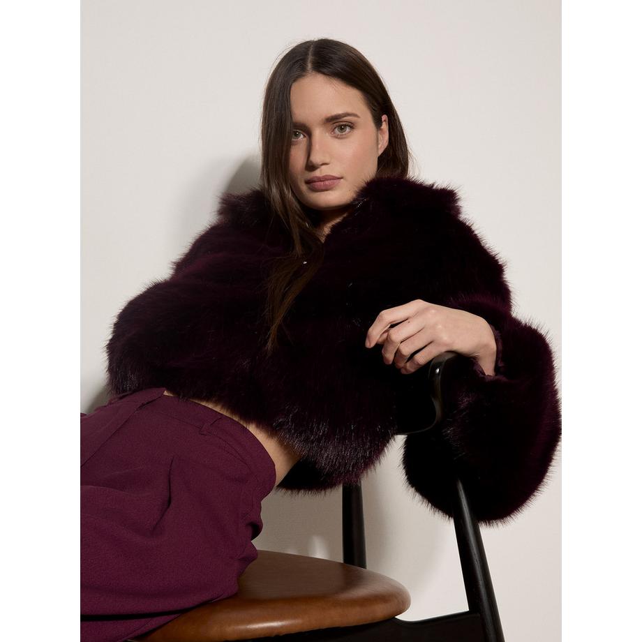 Veste courte en fausse fourrure de luxe